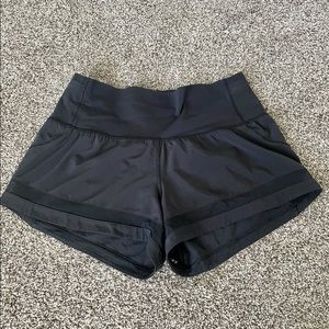 Lululemon size 6 black shorts